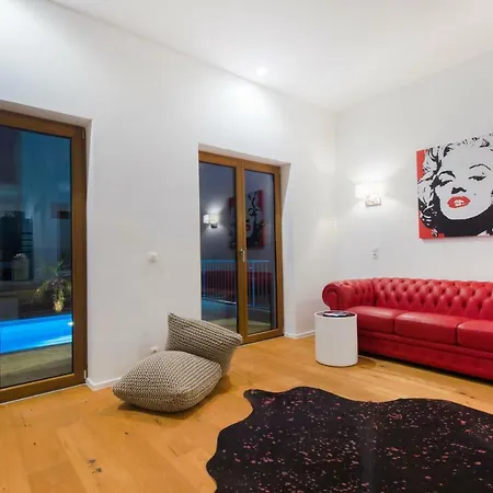 Sunce Villa