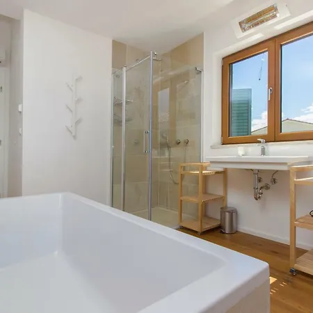 Sunce Villa Tribunj (Sibenik-Knin)
